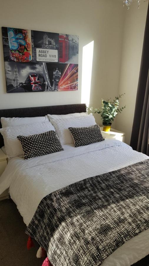 City Centre 1 Bed Apartment With Free On Site Parking With Cctv By Lets Relocations Birmingham Ngoại thất bức ảnh
